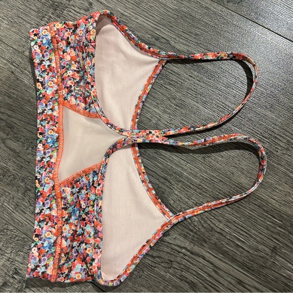 Lululemon Flow Y sports bra - Picture 6 of 6
